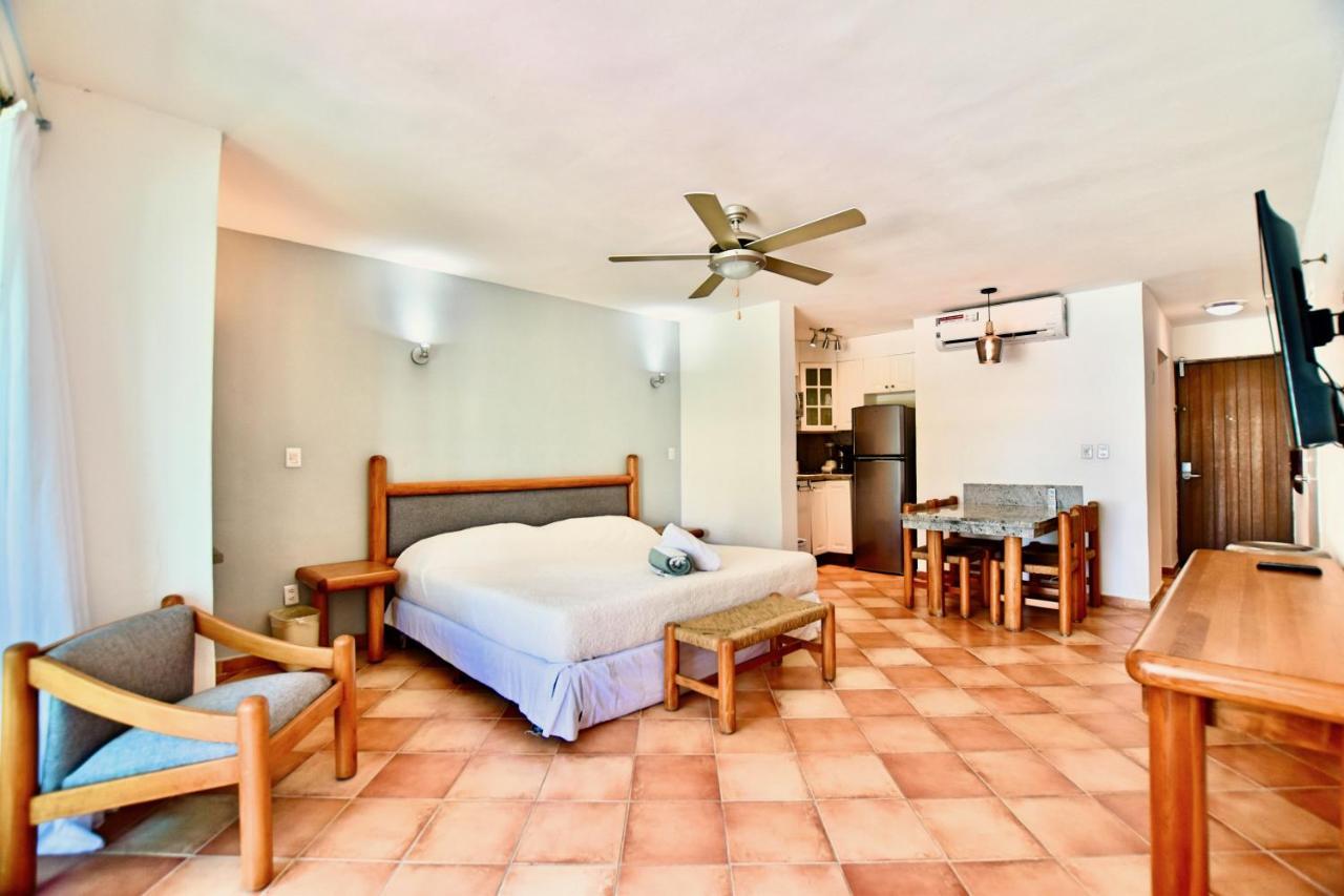 Solymar Condo Beach Resort By Casago Cancún Kültér fotó